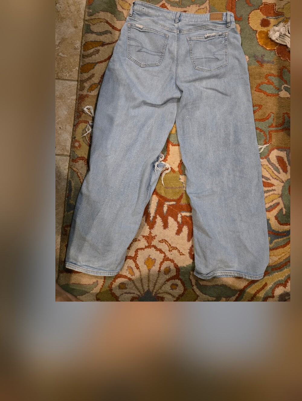 American Eagle drapey super high-rise baggy wide-leg, size 10 R lightwash jeans - Picture 2 of 5